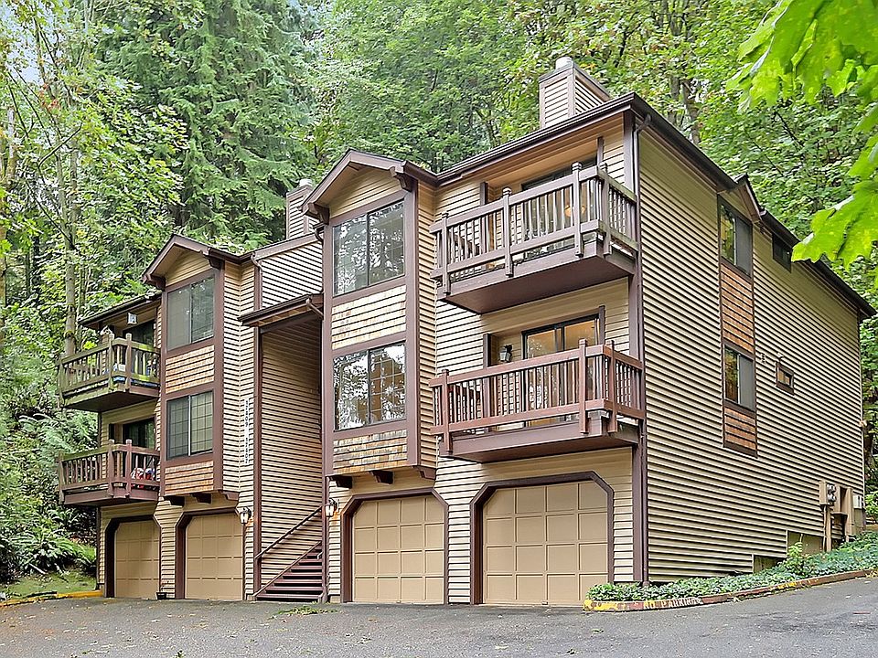 1st image of 17403 NE 88th Pl