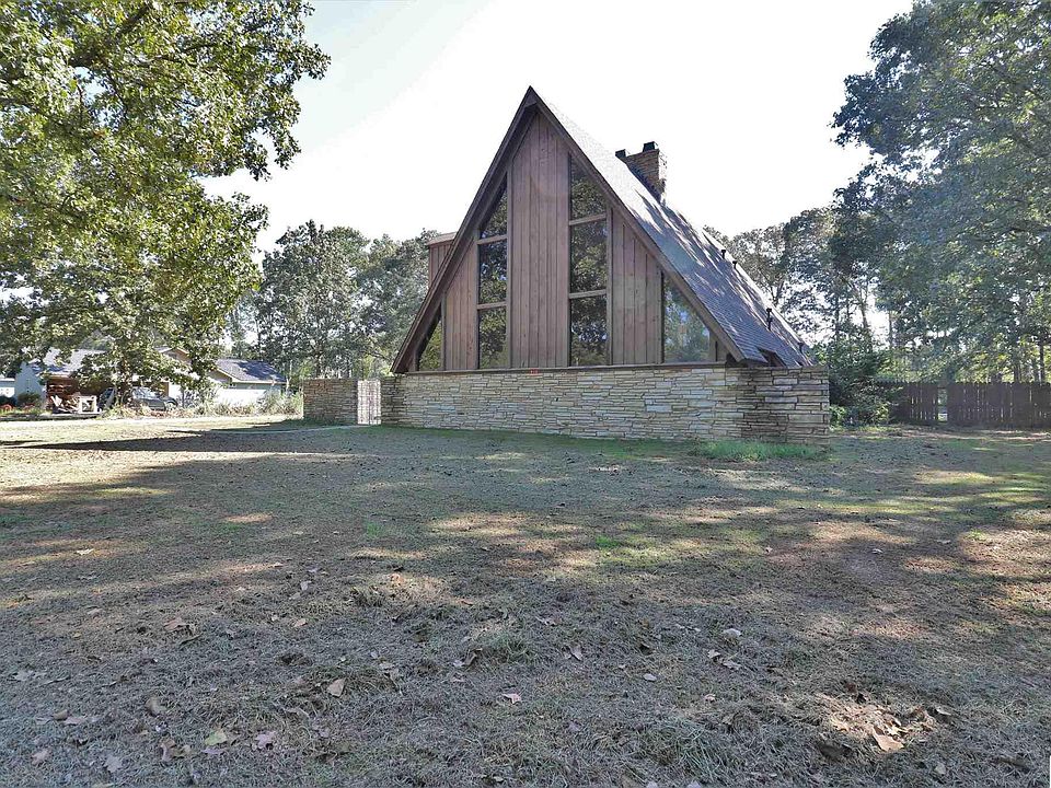 1st image of 812 Aquila Dr