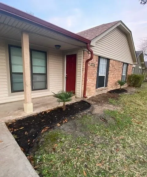 12728 Shannon Hills Dr — Photo 15