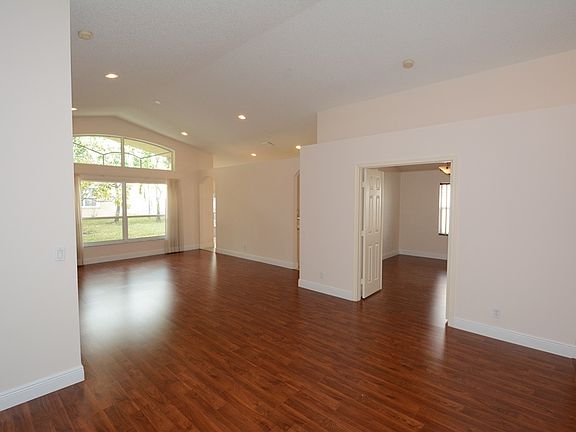 3rd image of 13235 NW 15th St