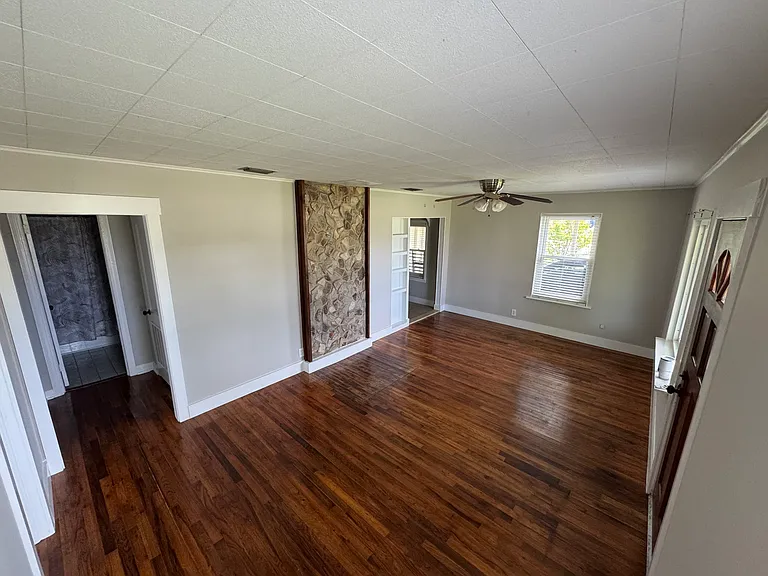 629 New York Ave — Photo 15
