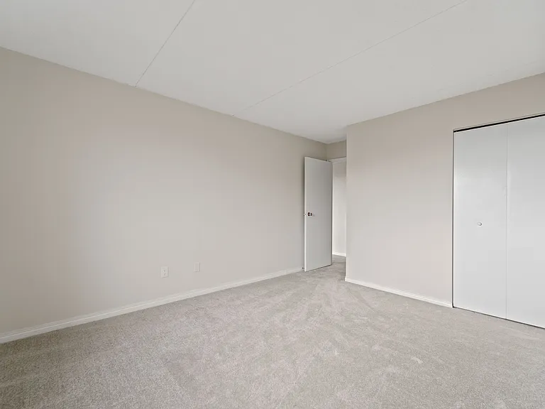 3540 Peter St — Photo 10