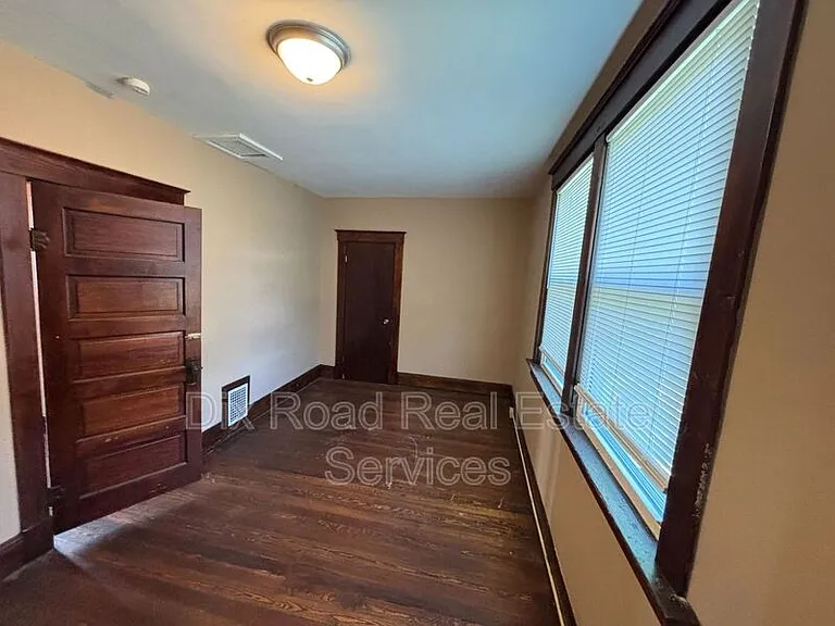 11169 Maple St — Photo 24