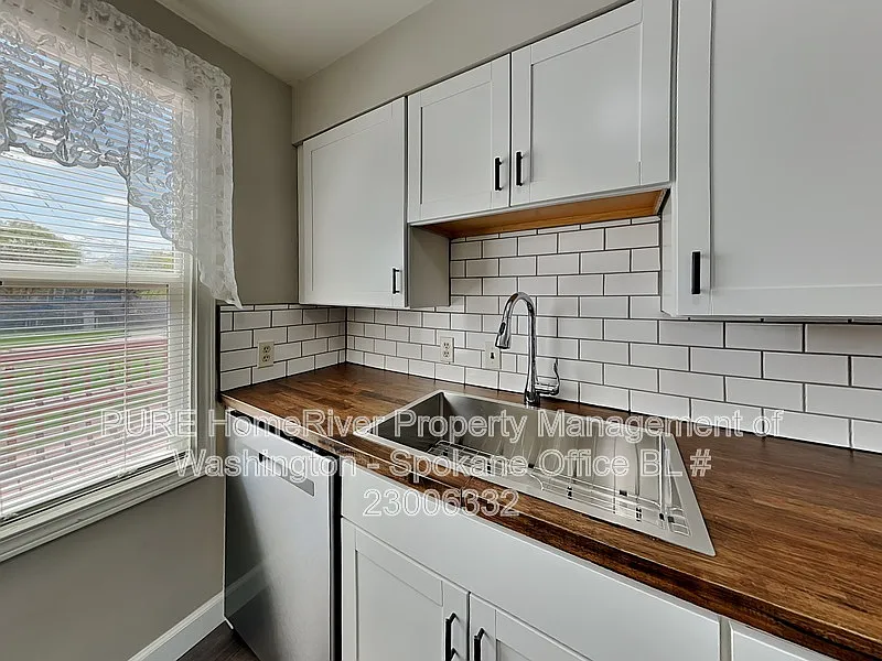 2 bed, 2.0 bath, 1600 sqft, $1,750 — Photo 4