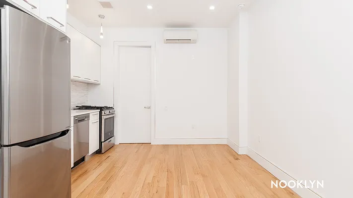 Rented by Nooklyn NYC LLC | media 4