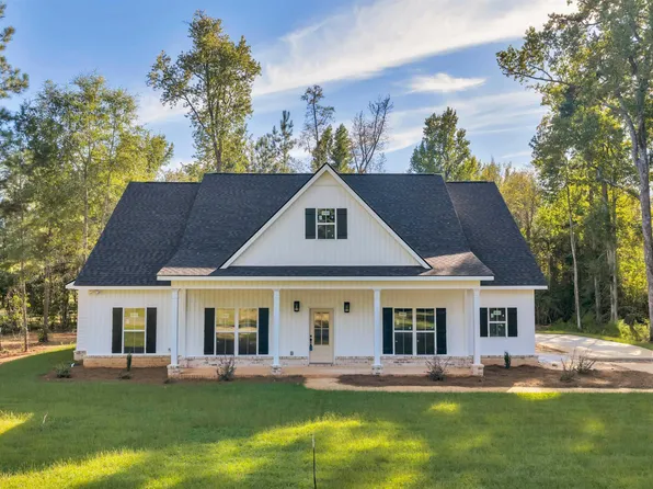102 Redwood Dr, Cochran, GA 31014