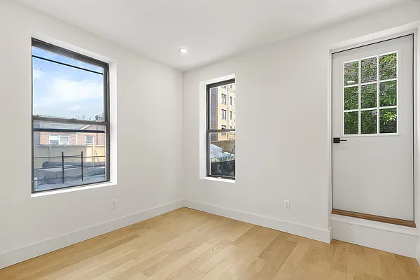 Rented by Fountain Realty Group | media 8