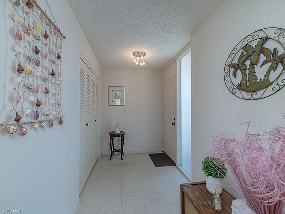 5th image of 693 Seaview Ct APT A201