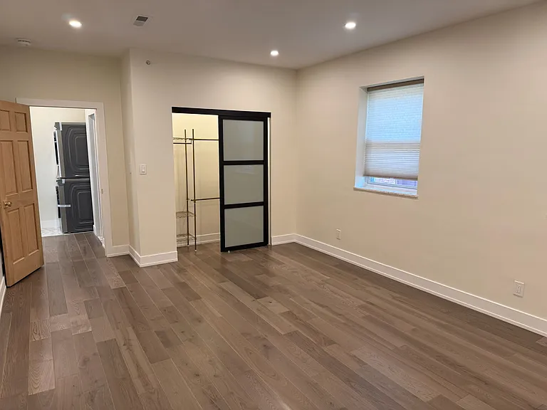 2327 Park Ave #2 — Photo 13