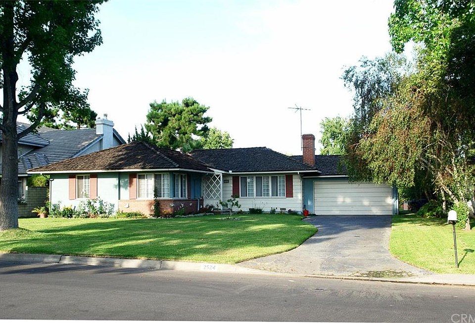 1st image of 2524 Greenfield Ave
