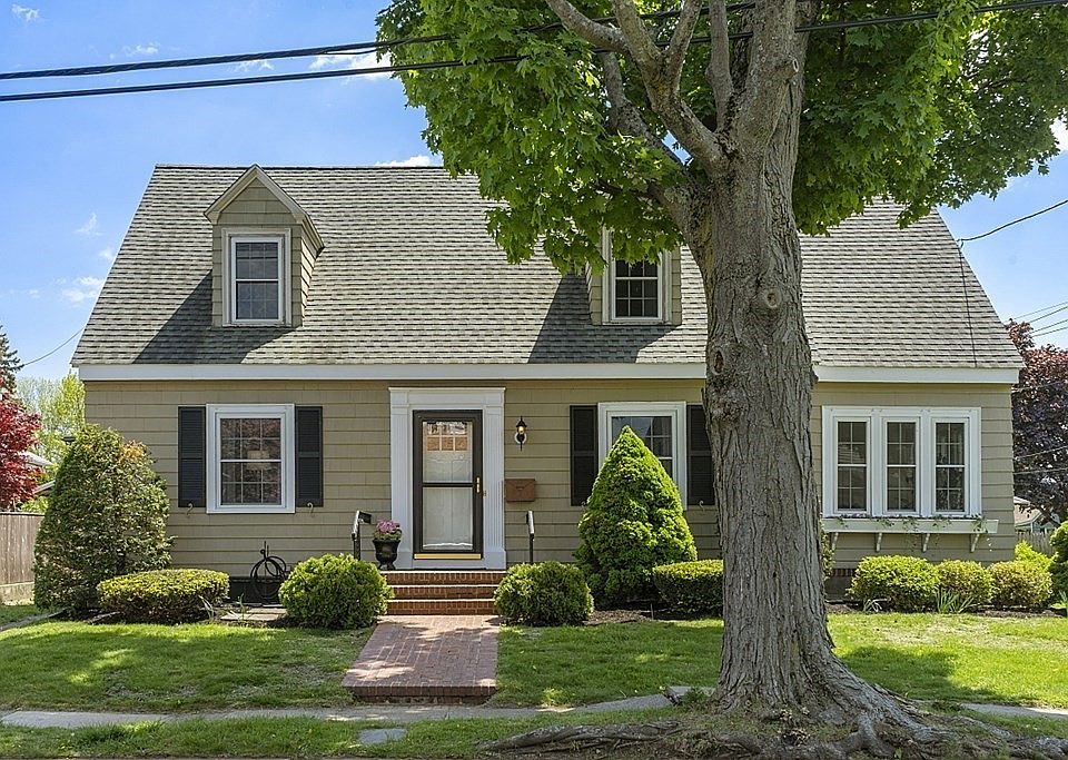 22 Newcastle Rd Peabody MA 01960 Zillow