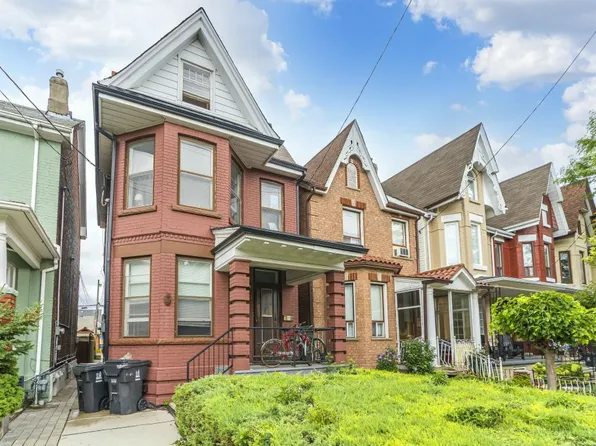 224 Palmerston Ave #B, Toronto, ON M6J 2J4