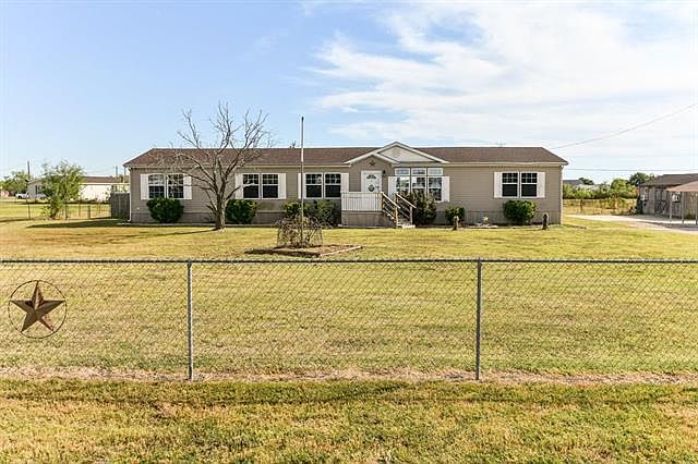 1st image of 3351 Mountain View Dr