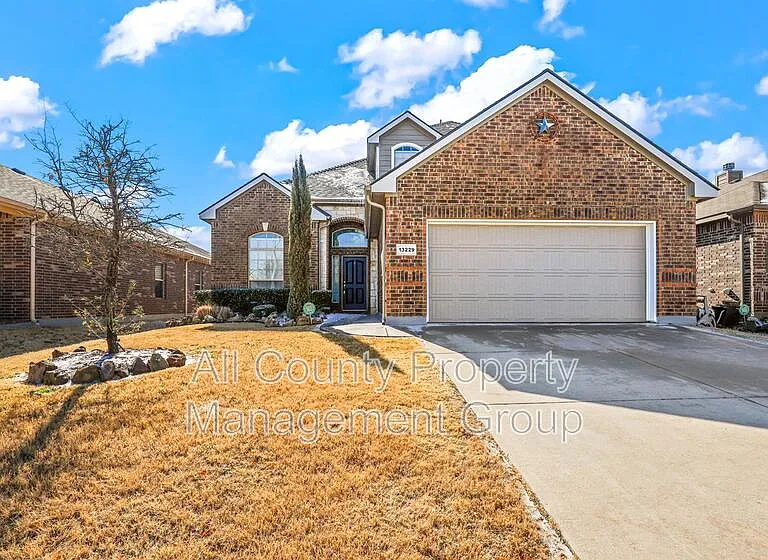 13229 Larks View Point — Photo 1