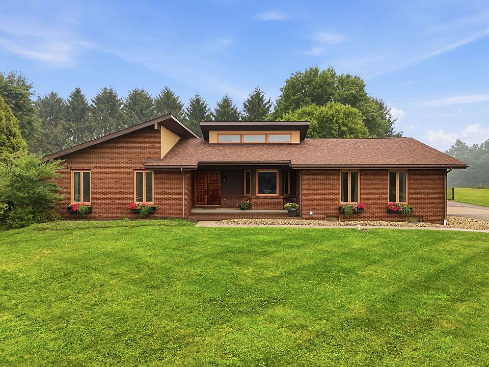 1st image of 235 Henricks Rd