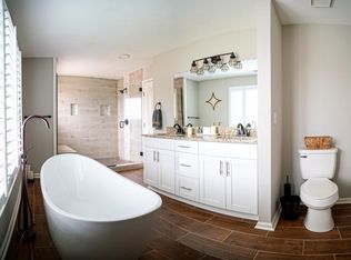 900 Ringfield Rd, Virginia Beach, VA 23454