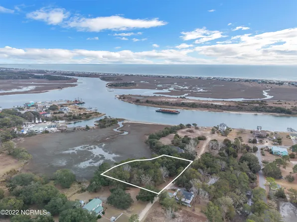 1694 Long Shore Drive SW, Shallotte, NC 28470
