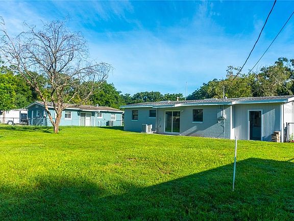 5th image of 1226 Admiral Dr