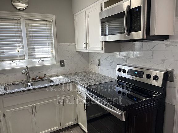 2nd image of 8360 N Overland Dr