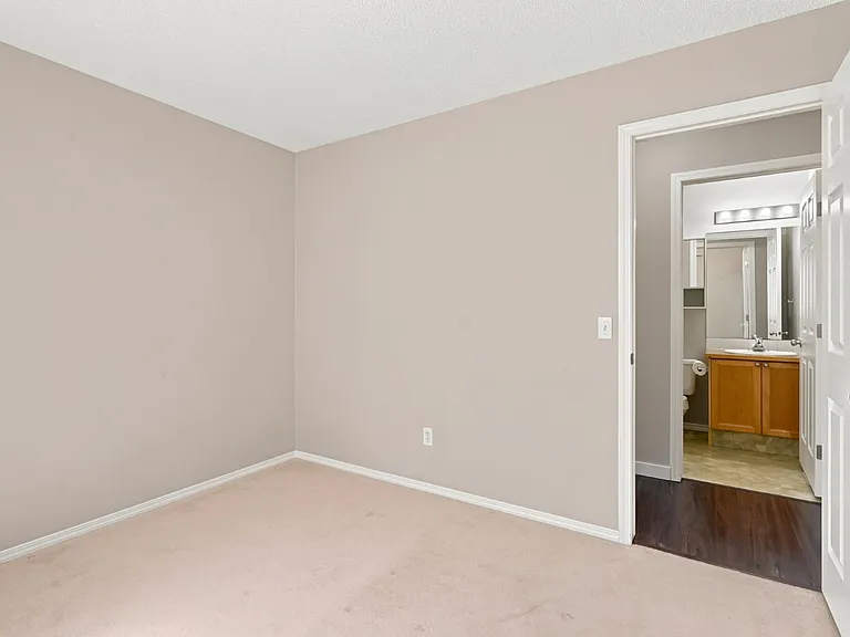 88 Rockyledge Cres NW #88 — Photo 44