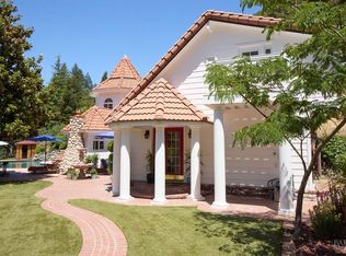 19400 Scenic Drive, Redwood Valley, CA 95470