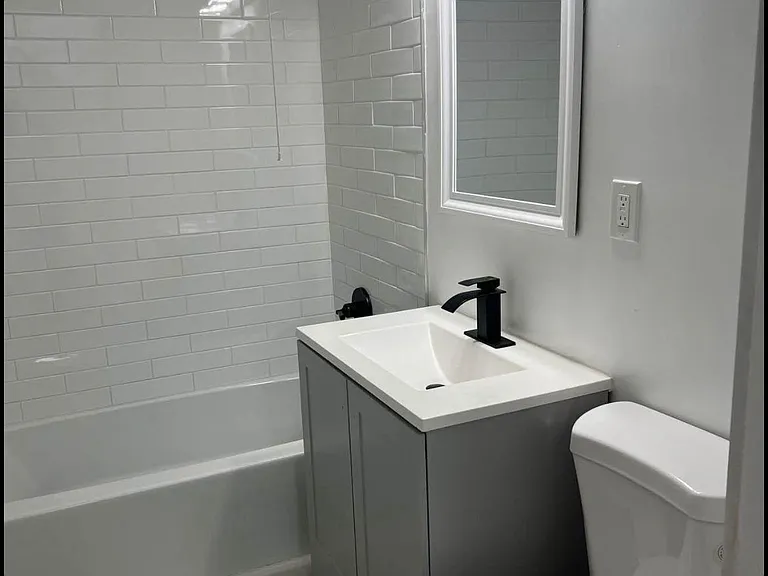 454 Newfield Ave #2 — Photo 20