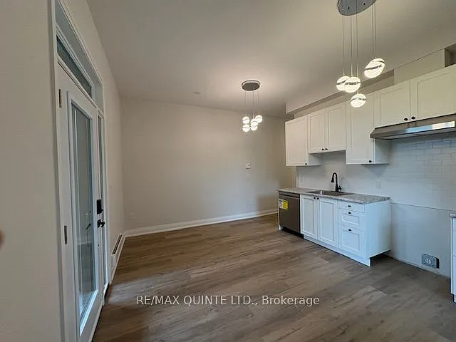 22 McGill St #2 — Photo 4