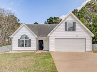 134 Calico Loop, Grantville, GA 30220