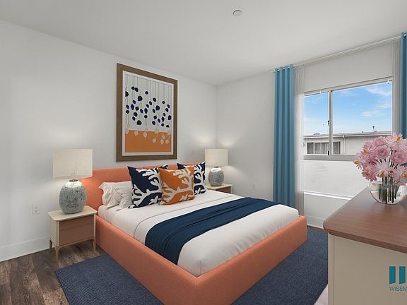 2nd image of 1439 N Poinsettia Pl APT 306