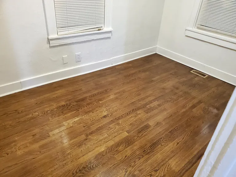 2322 Kent Ave — Photo 7