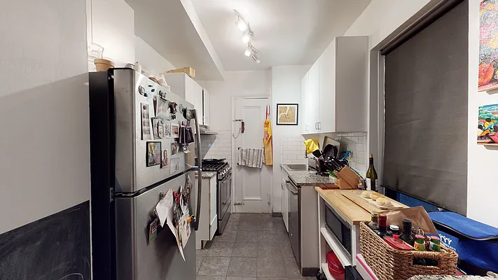 Rented by Emor Management Inc. | media 7