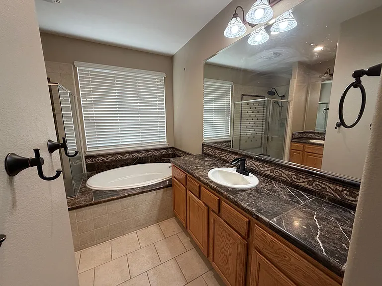 485 Cicada Ct — Photo 13
