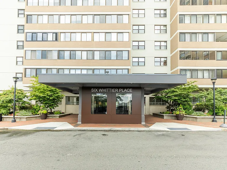 6 Whittier Pl #4E — Photo 13
