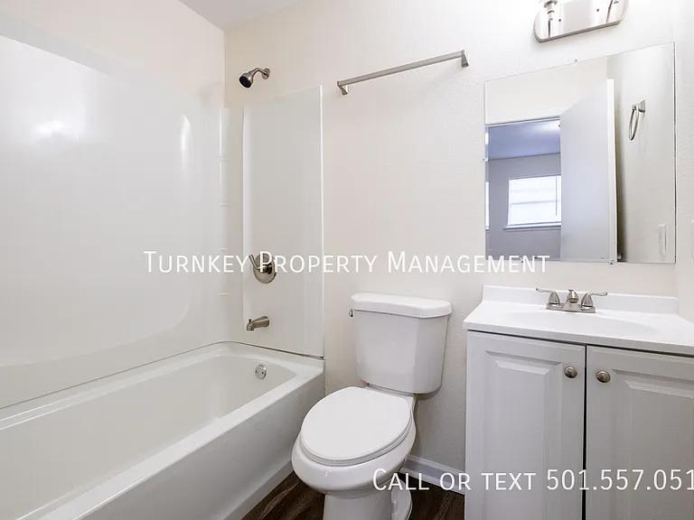 1626 Brown St #A — Photo 23
