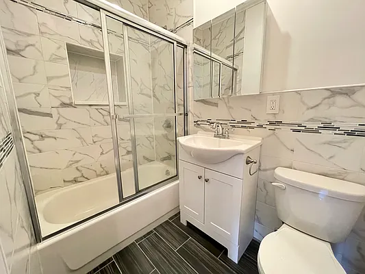 Rented by Silver Line Realty Group NY LLC | media 3