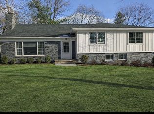 9 Crestview Ct, Montclair, NJ 07042