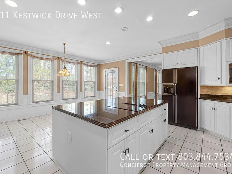 211 Kestwick Dr W — Photo 15
