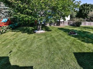 853 Whitney Dr, Apple Valley, MN 55124