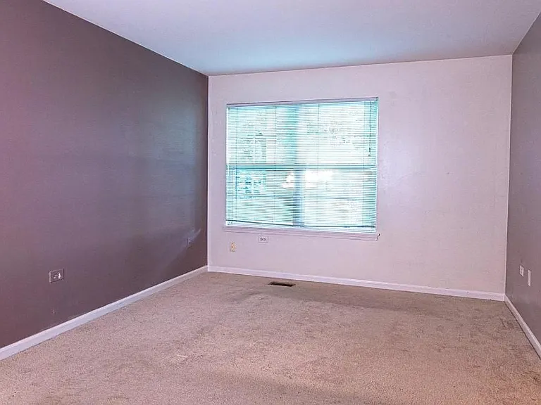 2920 Bartlett Ct — Photo 15