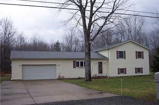 1087 Parkside Dr, Erie, PA 16511 | Zillow