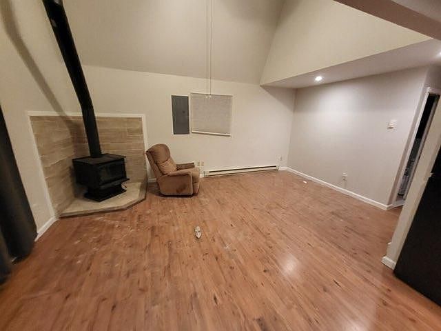 1st image of 1220 Dogwood Ln