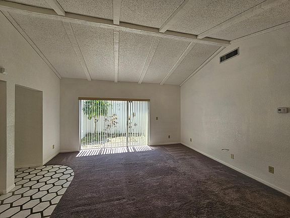 4th image of 228 Mariposa
