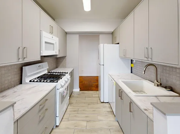 55 Austin Place 2Y image 1 of 11