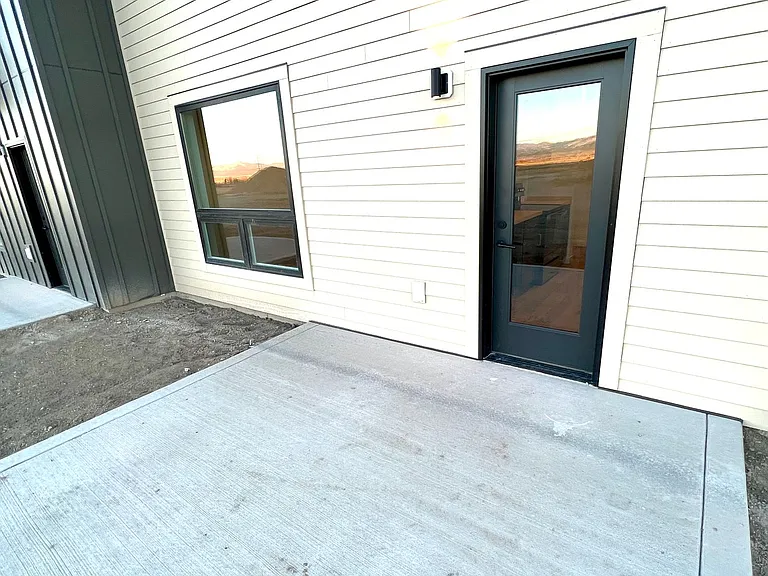2314 Shorthorn Ave — Photo 8