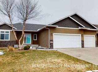 2900 S Statice Ave, Sioux Falls, SD 57106