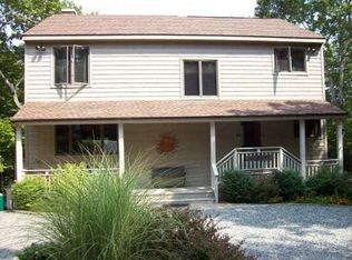 62N Patricia Ave, N Stonington, CT 06359