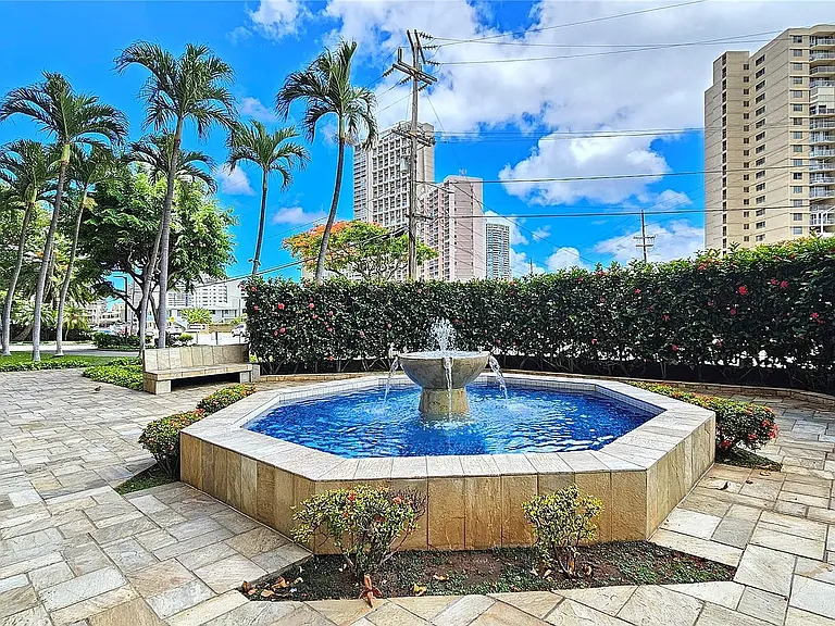 2499 Kapiolani Blvd #401 — Photo 16