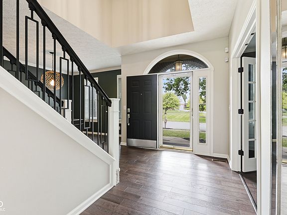 4th image of 11614 Canyon Ct