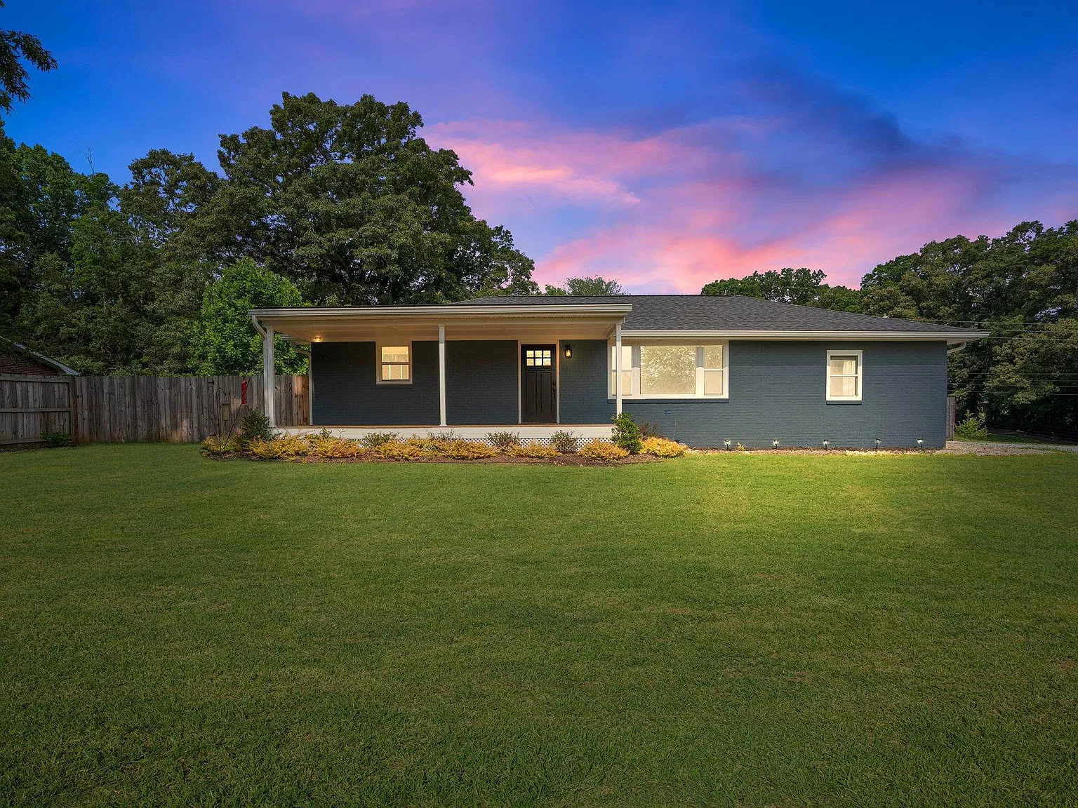 94 Moore Hill Ln — Photo 2