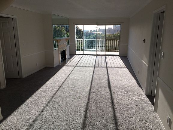 2nd image of 100 Scholz Plz APT 208